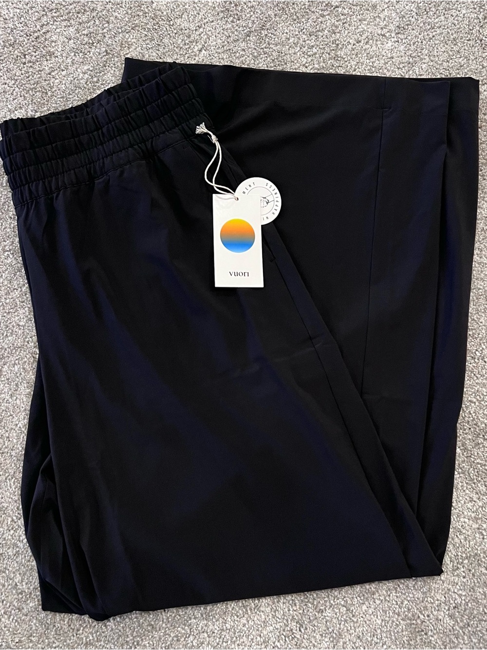 Vuori Villa Wideleg Pant Black NWT Women’s Size XL VW4047 Wide Leg $128 Silky - Picture 8 of 16